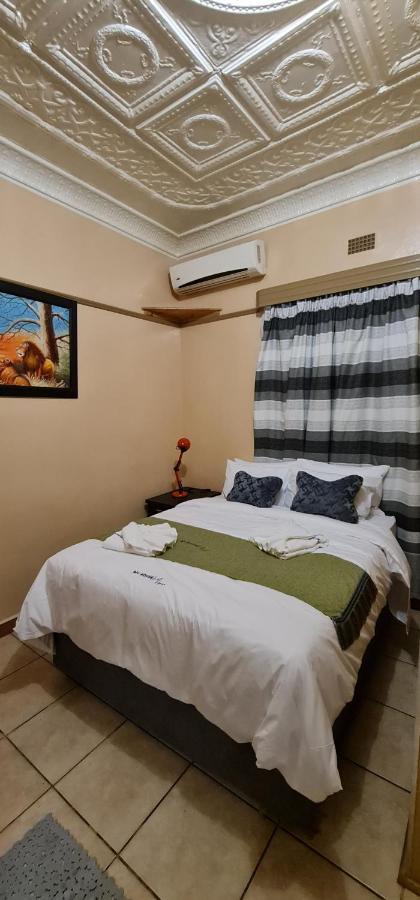 My House Guest House Pretoria-Noord Esterno foto