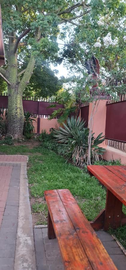 My House Guest House Pretoria-Noord Esterno foto